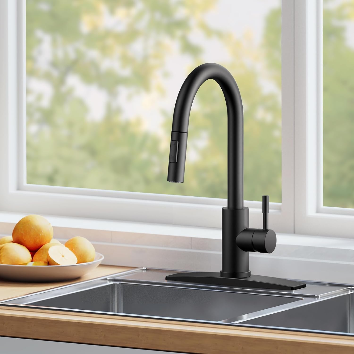 Classic Kitchen Faucet with Pull Down Sprayer